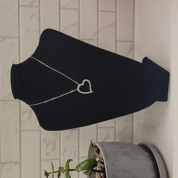 Swarovski Necklace With Heart Pendant - Picture 2 of 9